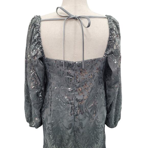 NWT Long Sleeved Patterned Sequin Gown Size 16 XL - Picture 6 of 11